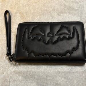 Love Pain and Stitches Pumpkin Kult La Venenosa Wallet Wristlet
